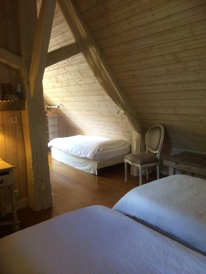 La Ferme Au Colombier Bed and Breakfast Neron Exteriör bild