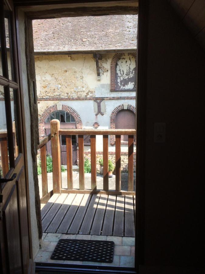 La Ferme Au Colombier Bed and Breakfast Neron Exteriör bild
